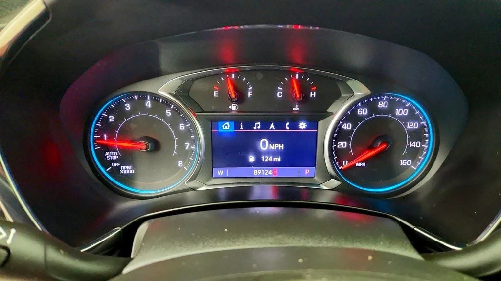 Used 2023 Radiant Red Tintcoat Chevrolet FWD 4dr RS w/ Leather Pkg & Safety/Infotainment Pkg image 14