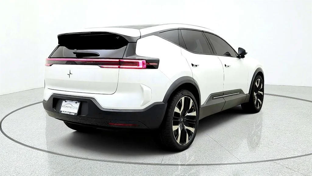 Used 2025 Snow Polestar Long Range Dual Motor w/ Performance Pack & Nappa Leather image 5