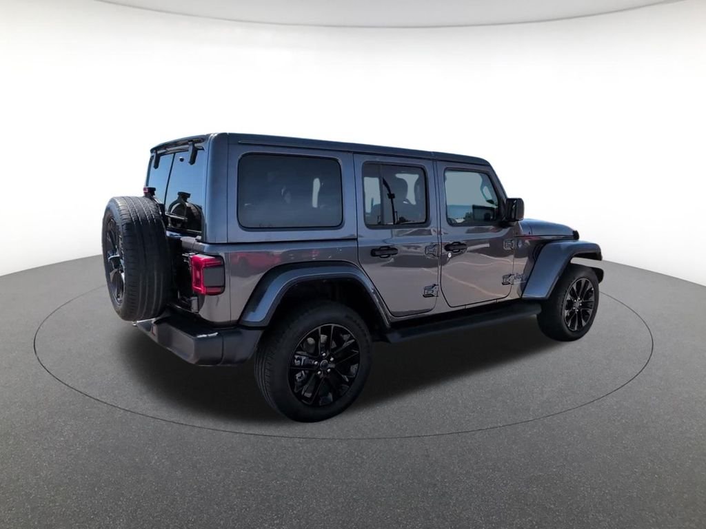 Used 2025 Gray Jeep Sahara 4xe image 6