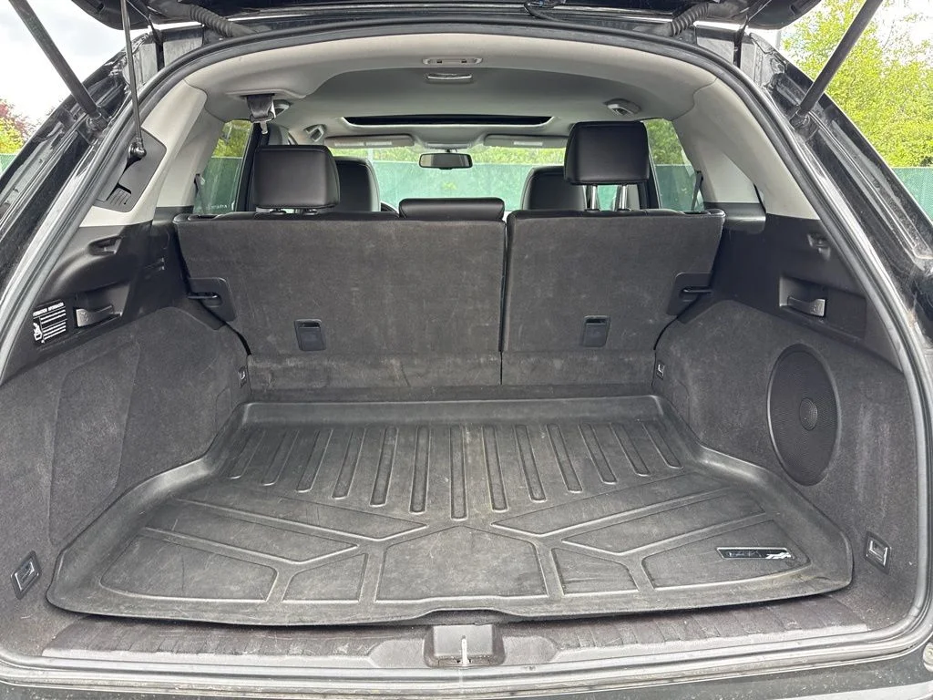 Used 2018 Crystal Black Pearl Acura Base image 21