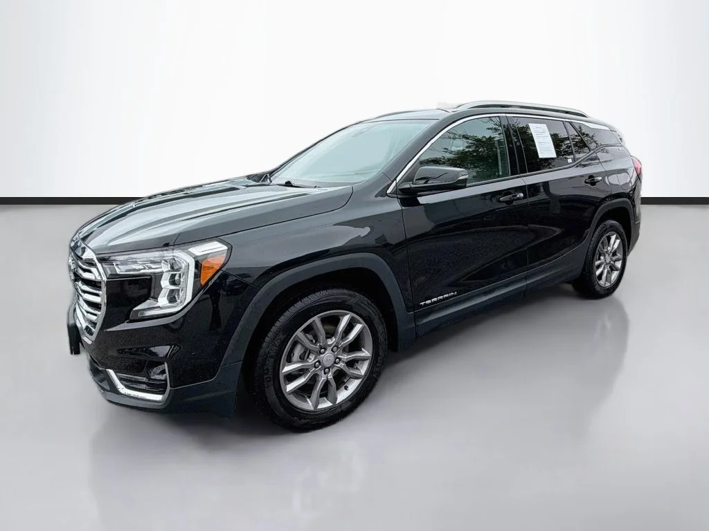 Used 2023 Black GMC SLT image 1