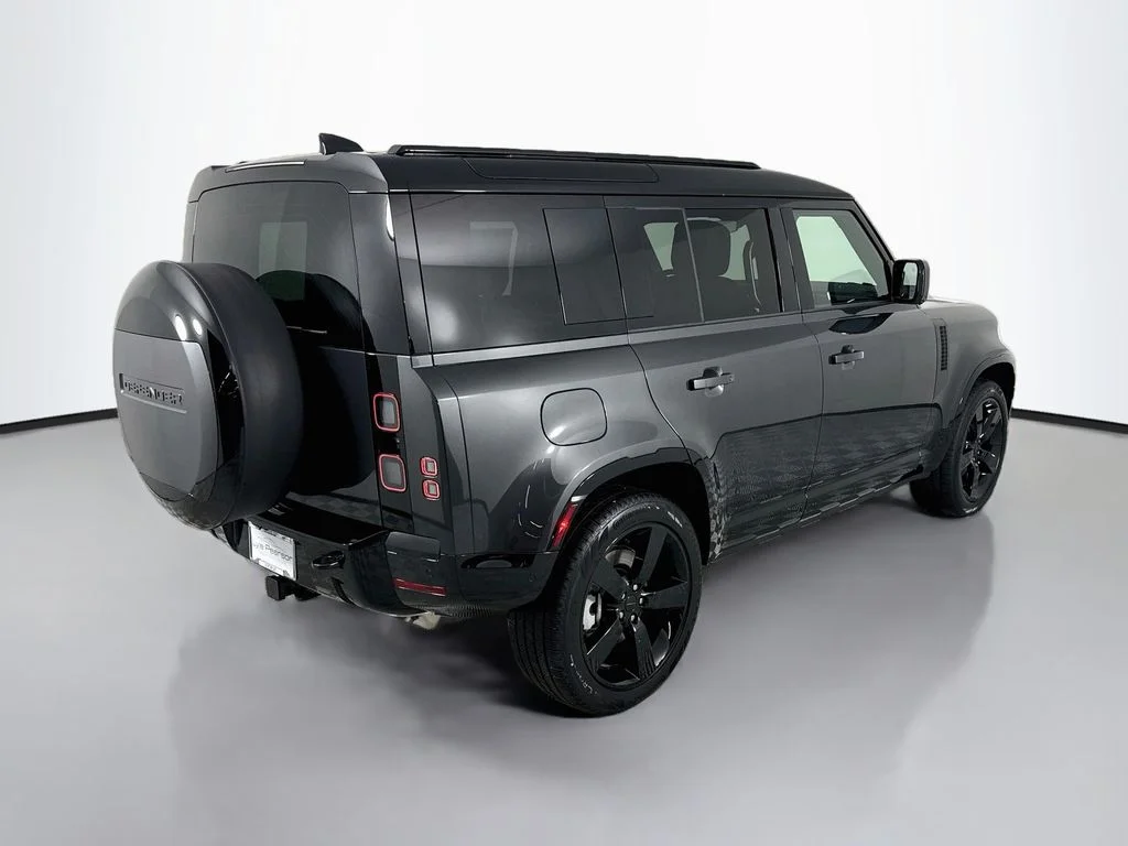 New 2026  Land Rover X-Dynamic SE image 9