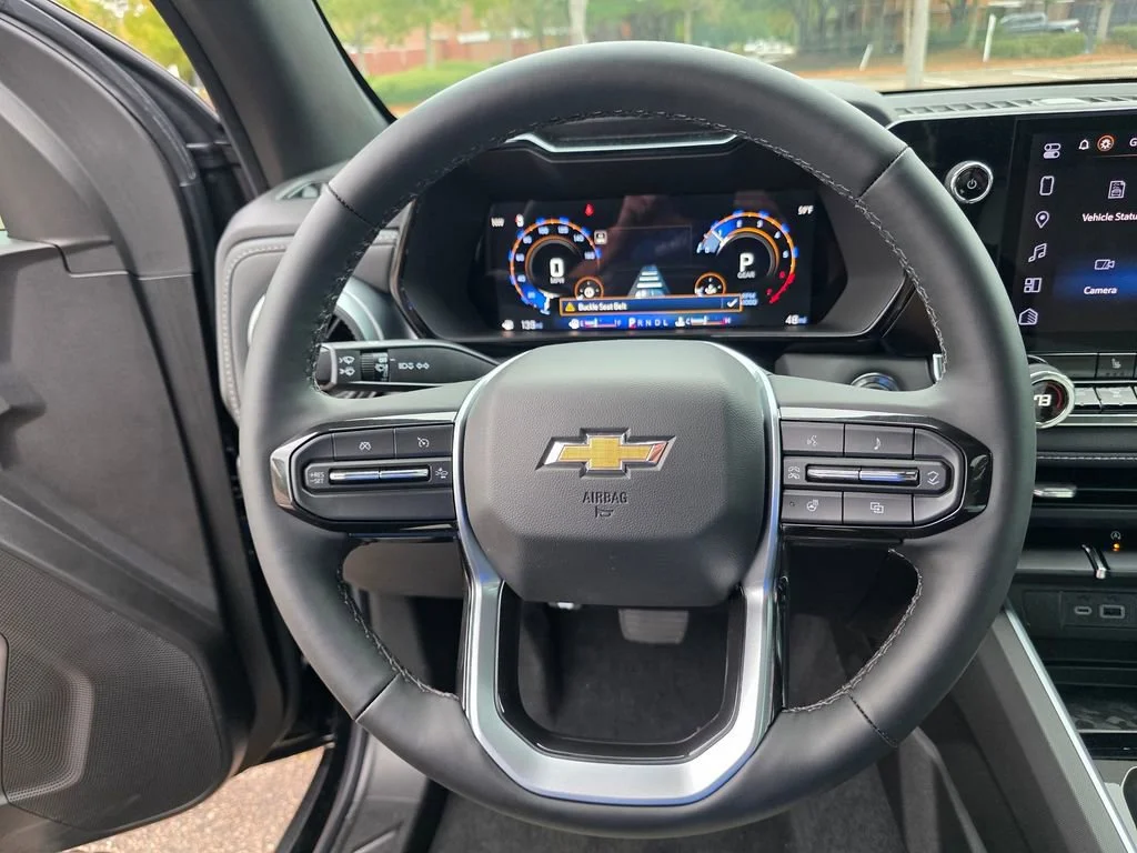 2025 Chevrolet Colorado LT - Photo 15