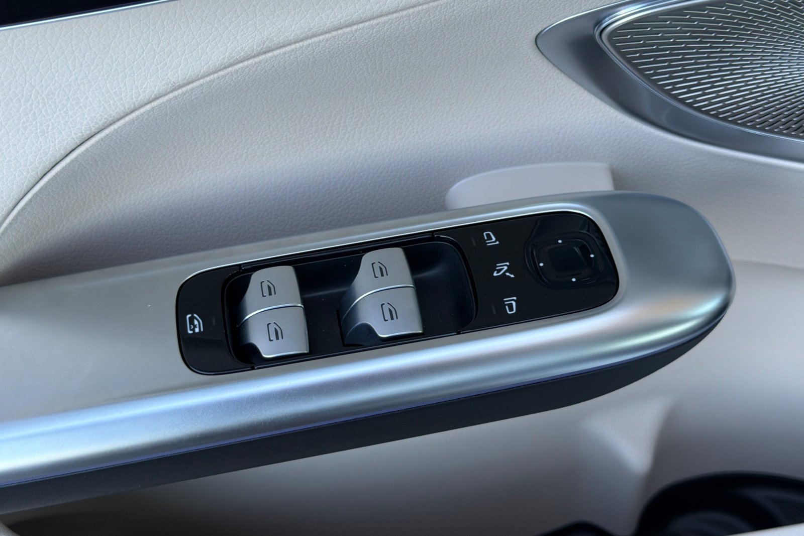 New 2026 Polar White Mercedes-Benz C 300 image 26