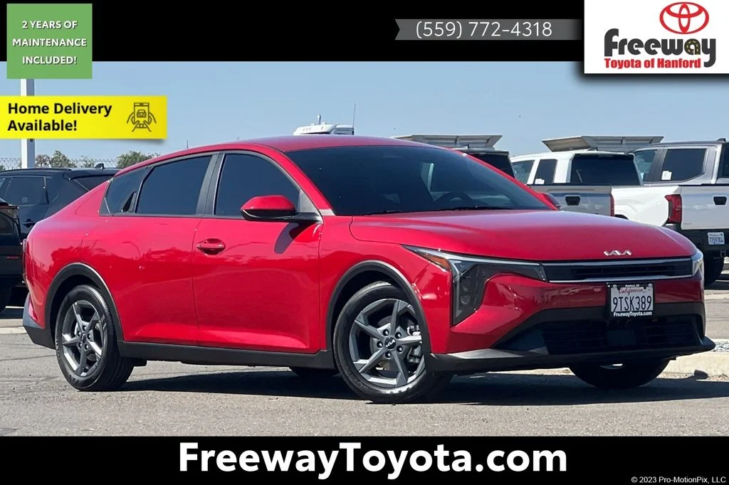 2025 Kia K4 LXS AT's photo