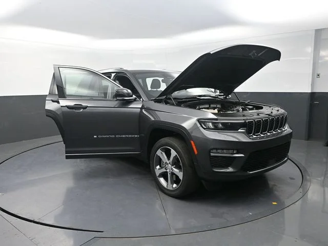 Used 2022 Gray Jeep 4xe image 30