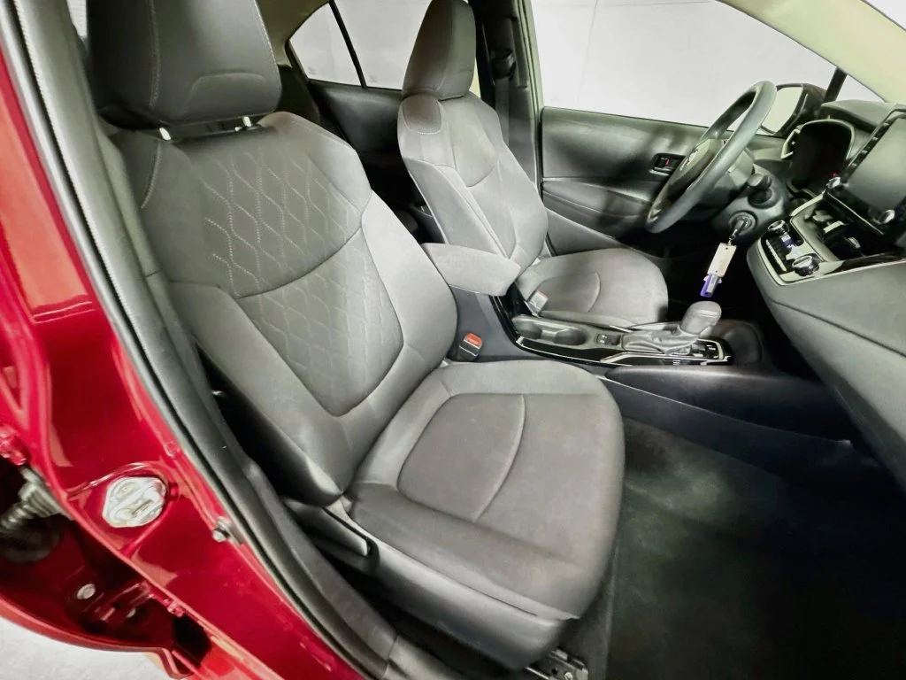 Used 2022 Red Toyota LE image 29