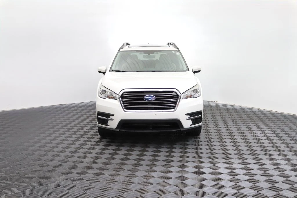 Used 2020 White Subaru Premium image 3
