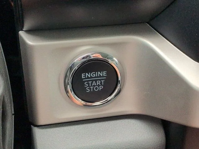 New 2026 Oxford White Ford F-250® XLT image 29