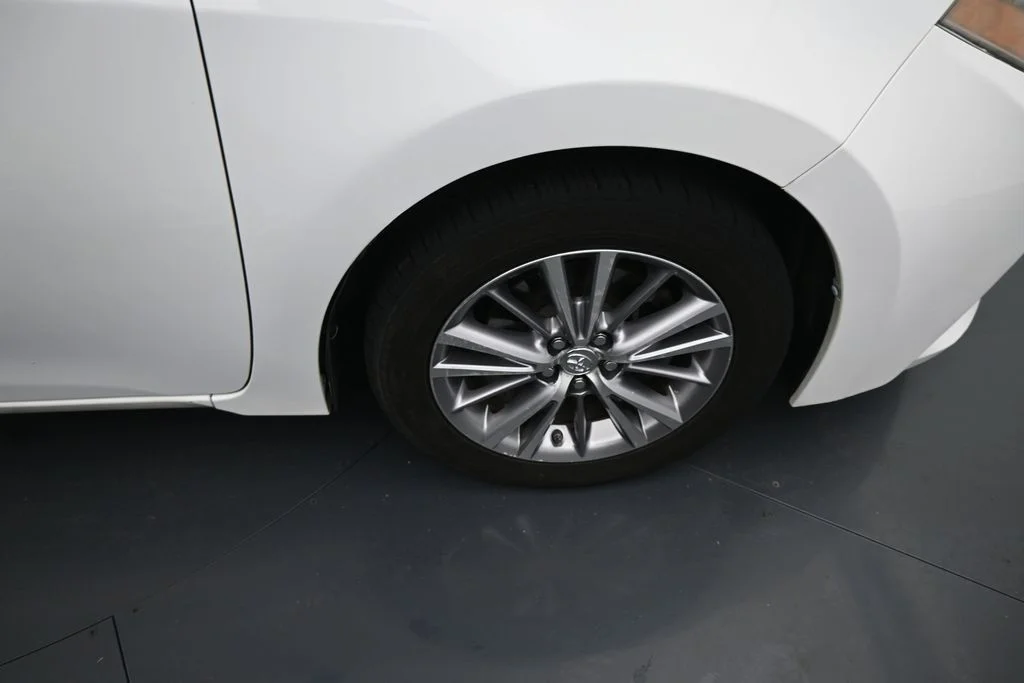 Used 2014 White Toyota LE Plus image 11