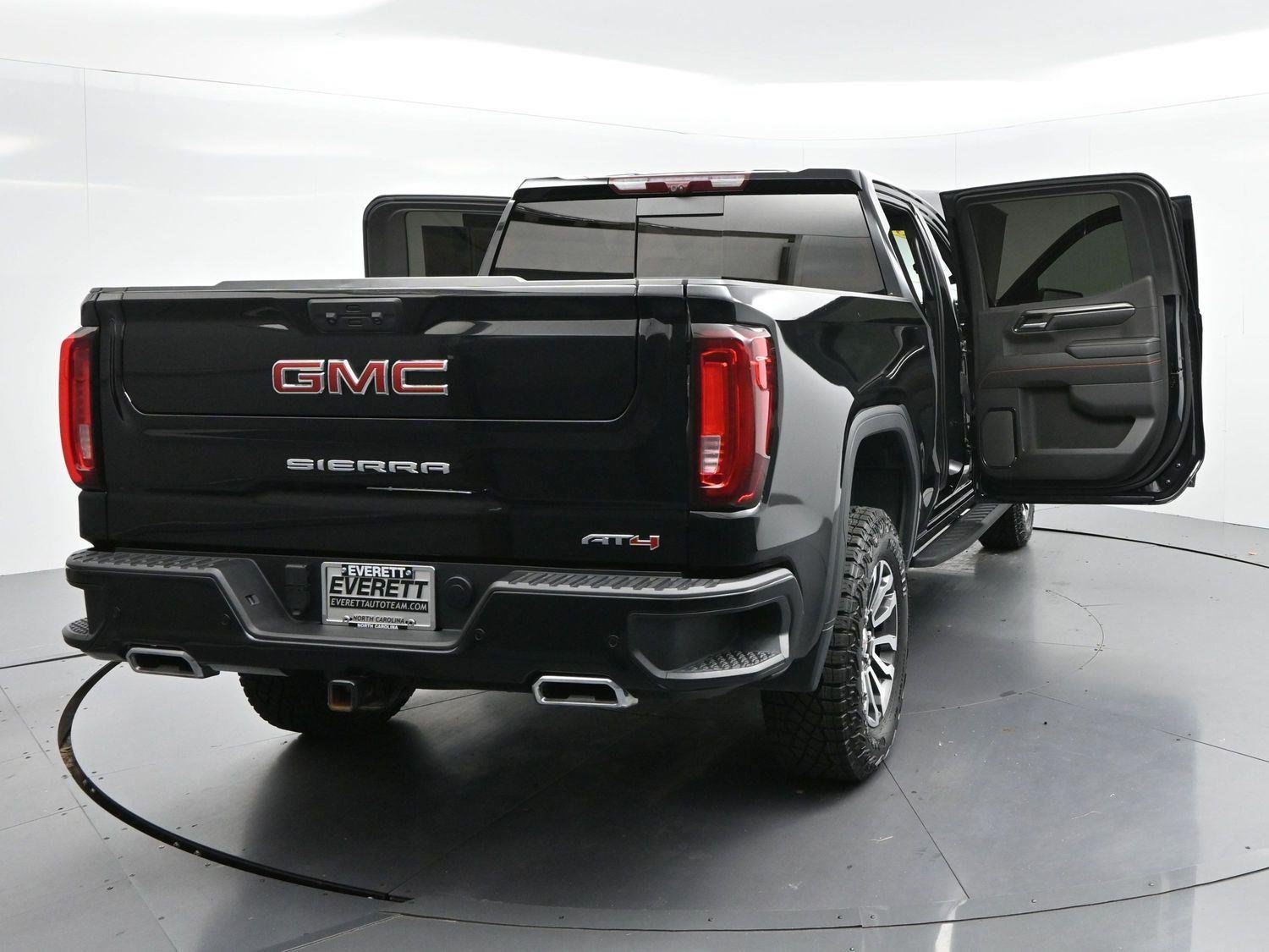 Used 2023 Onyx Black GMC AT4 image 45