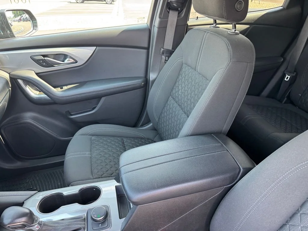 Used 2019 Gray Chevrolet Base image 7