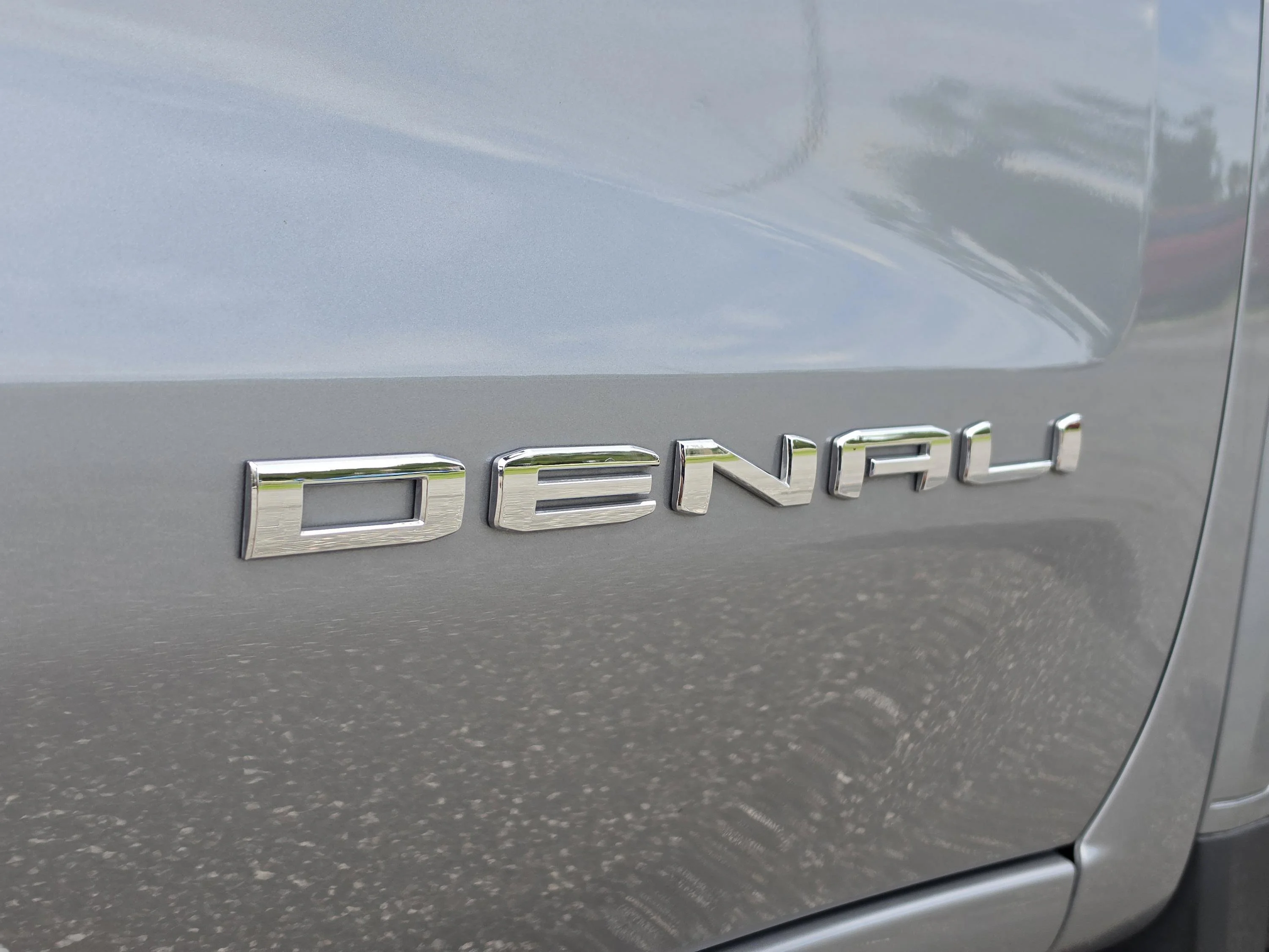 Used 2024 Sterling Metallic GMC Denali image 42