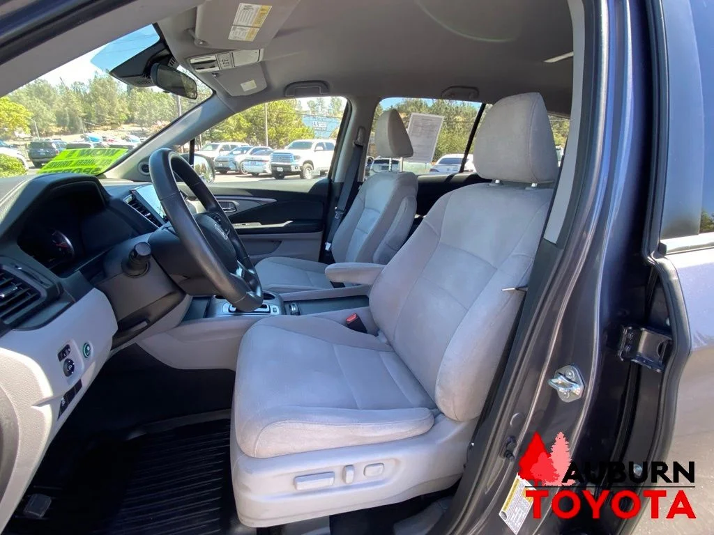 Used 2019 Modern Steel Metallic Honda EX image 32