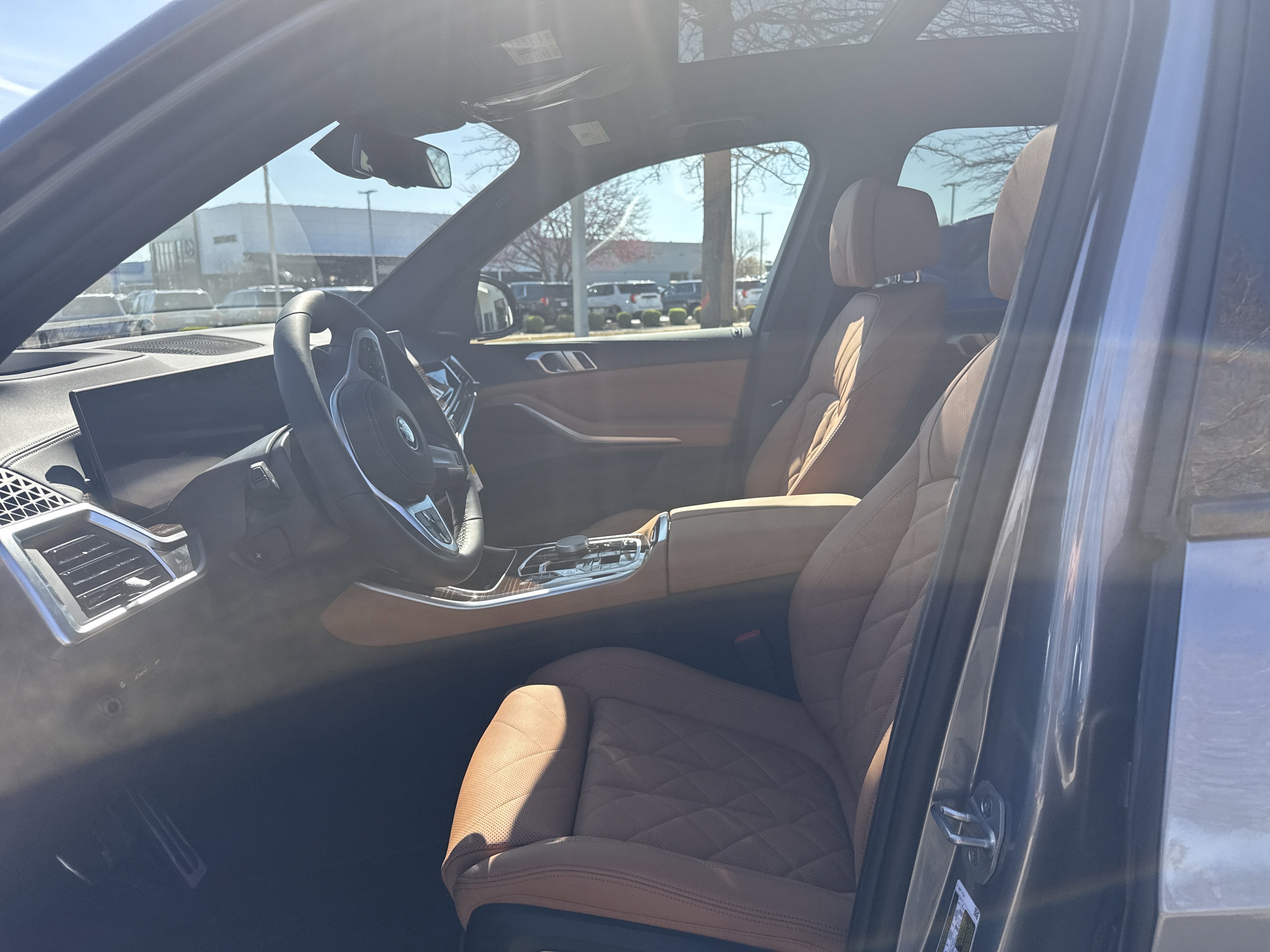 New 2026 0C4W Skyscraper Grey Metallic BMW xDrive50e image 10