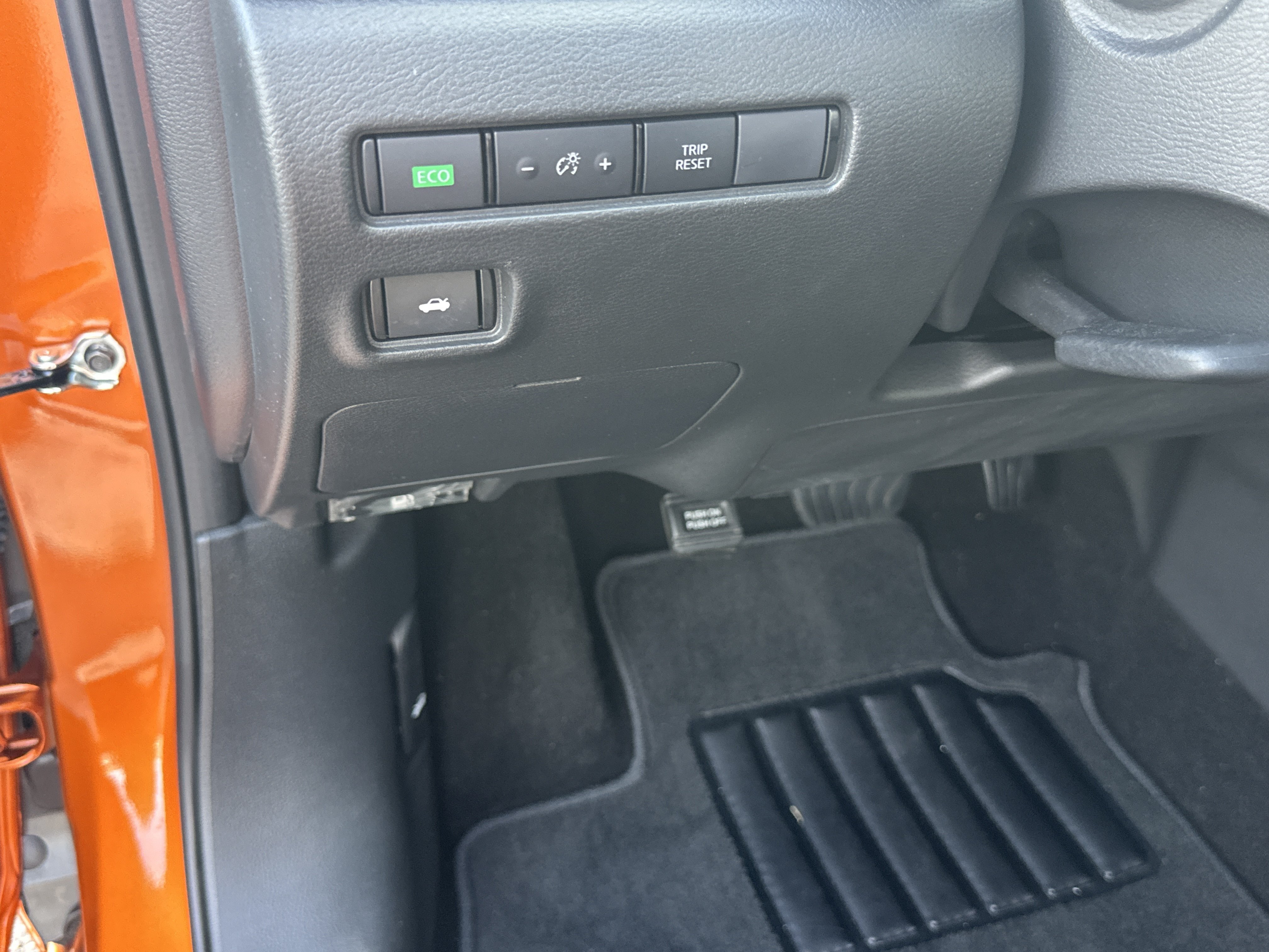 Used 2024 Monarch Orange Metallic/Super Black Nissan SR image 26
