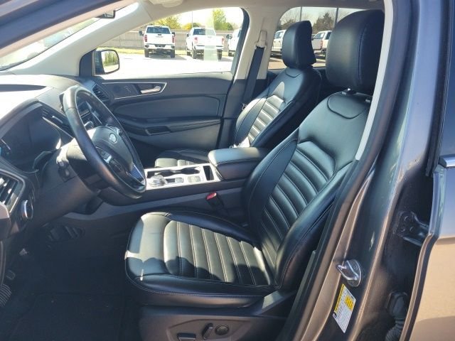 Used 2024 Gray Ford SEL image 17