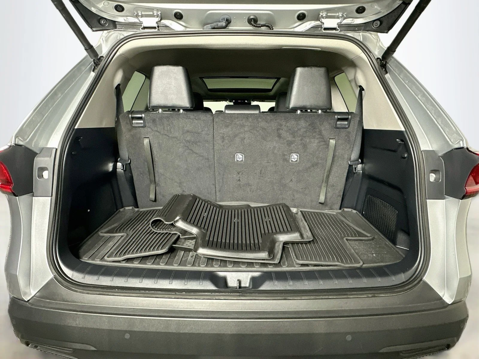 Certified Used 2024 Silver Toyota Platinum image 28