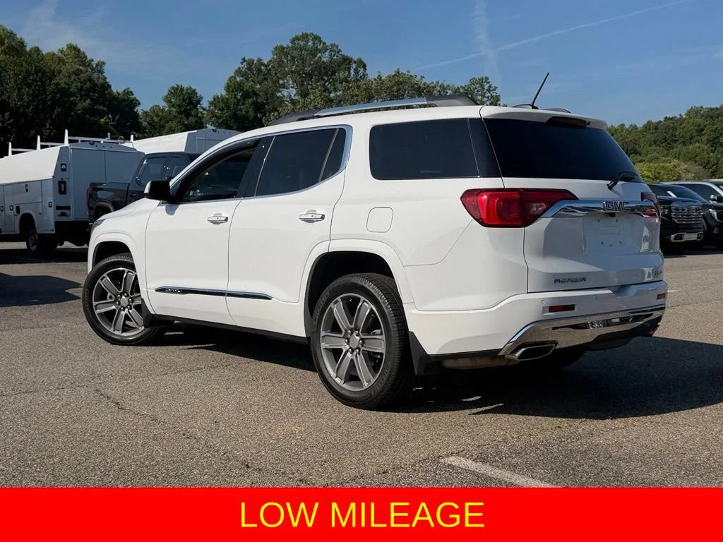 Used 2019 SUMMIT WHITE GMC Denali image 3