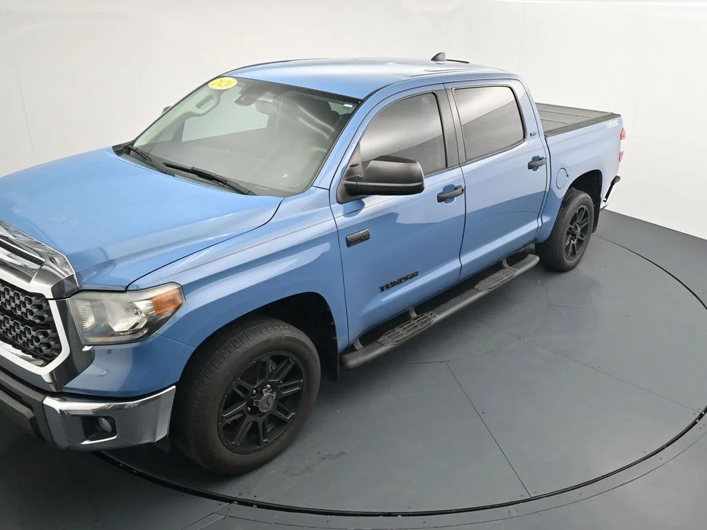 Used 2020 Blue Toyota SR5 image 25