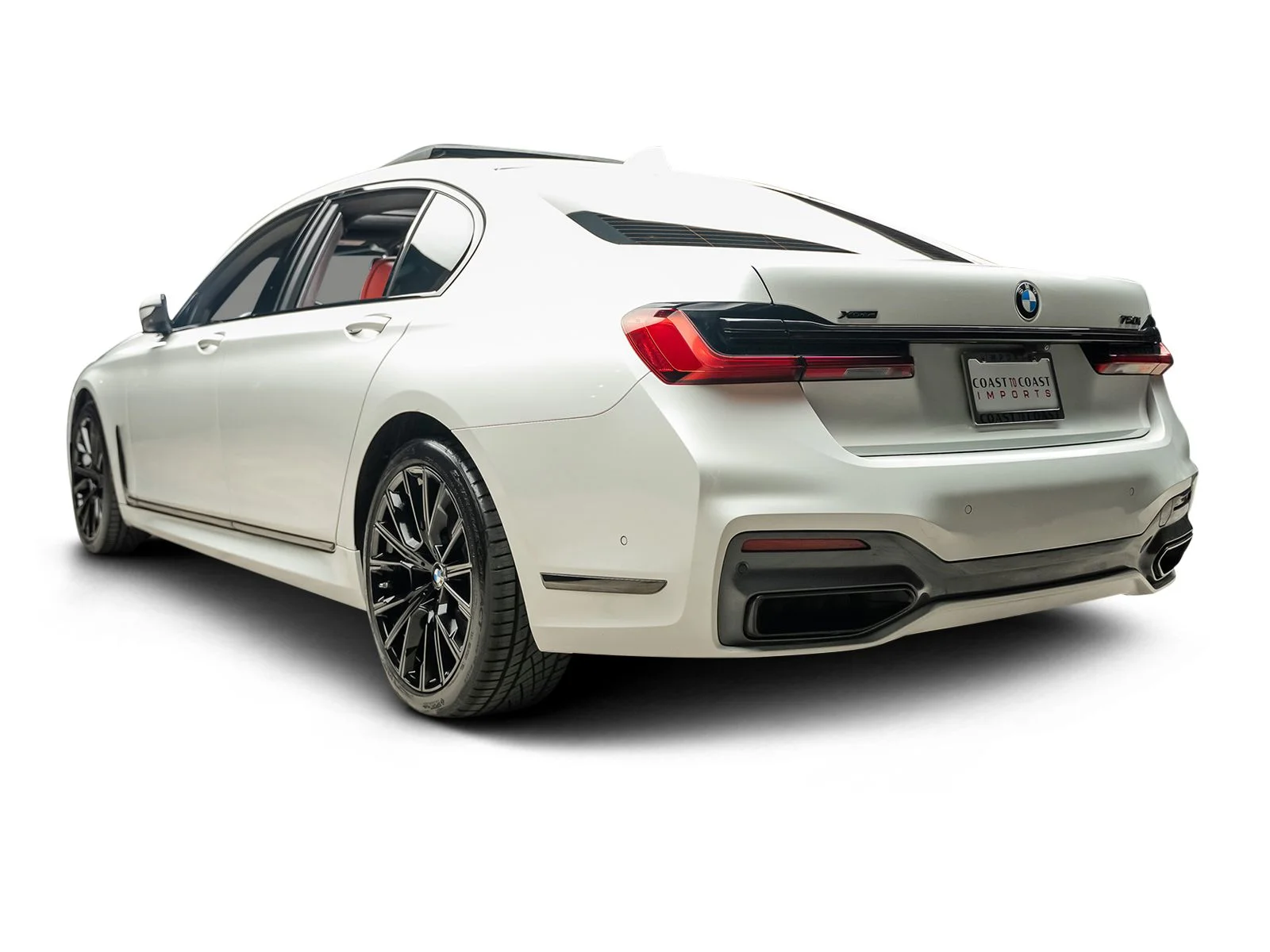 Used 2021 White BMW 750i xDrive image 3