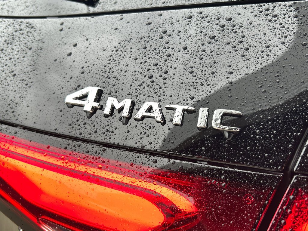 New 2027 Black Mercedes-Benz GLC 300 image 70