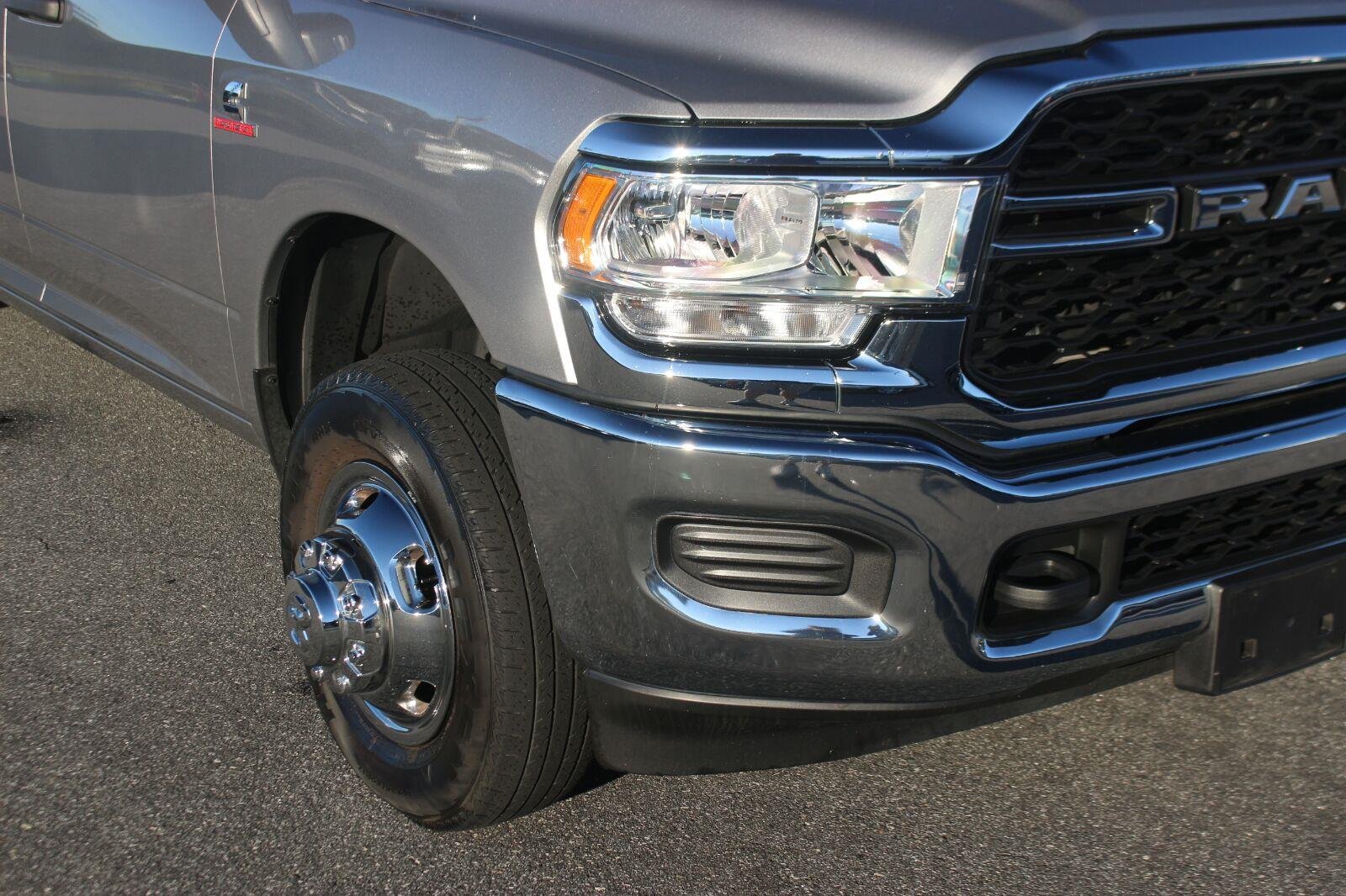 Used 2024 Silver Ram Tradesman image 9