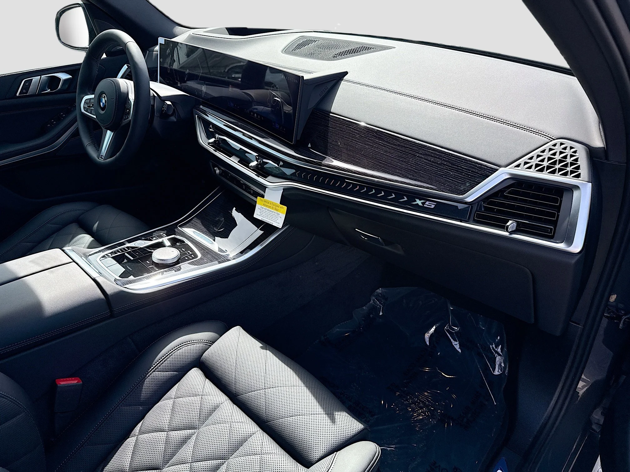 New 2026 Dravit Grey Metallic BMW sDrive40i image 15