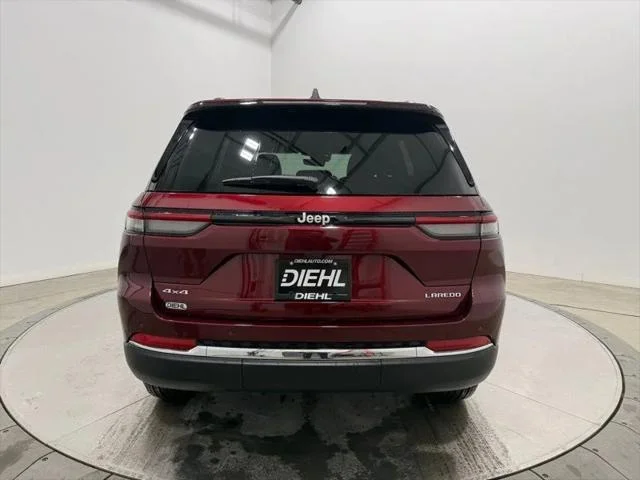 2026 Jeep Grand Cherokee Laredo - Photo 6