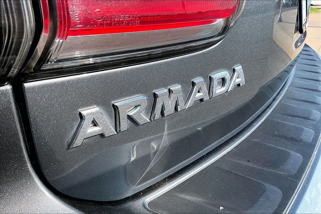 Used 2020 Gray Nissan Platinum image 34