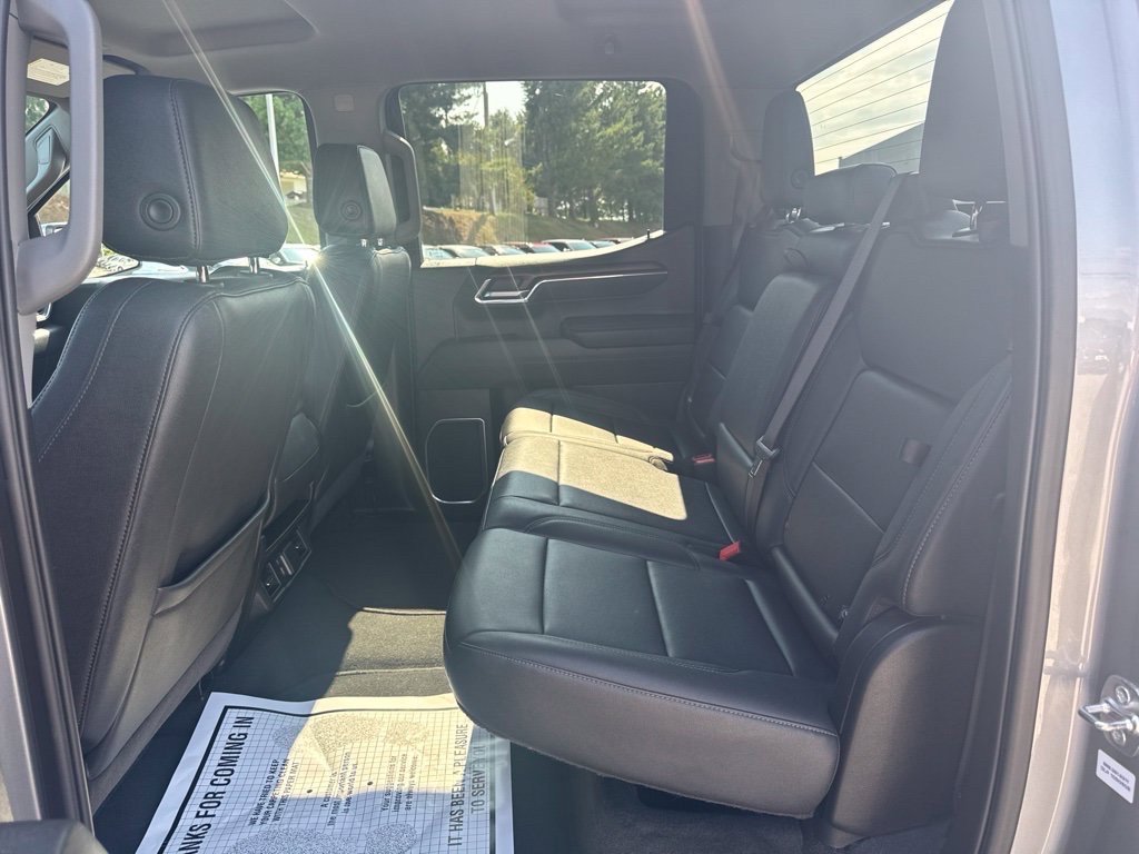 Used 2025 Silver GMC SLT image 25