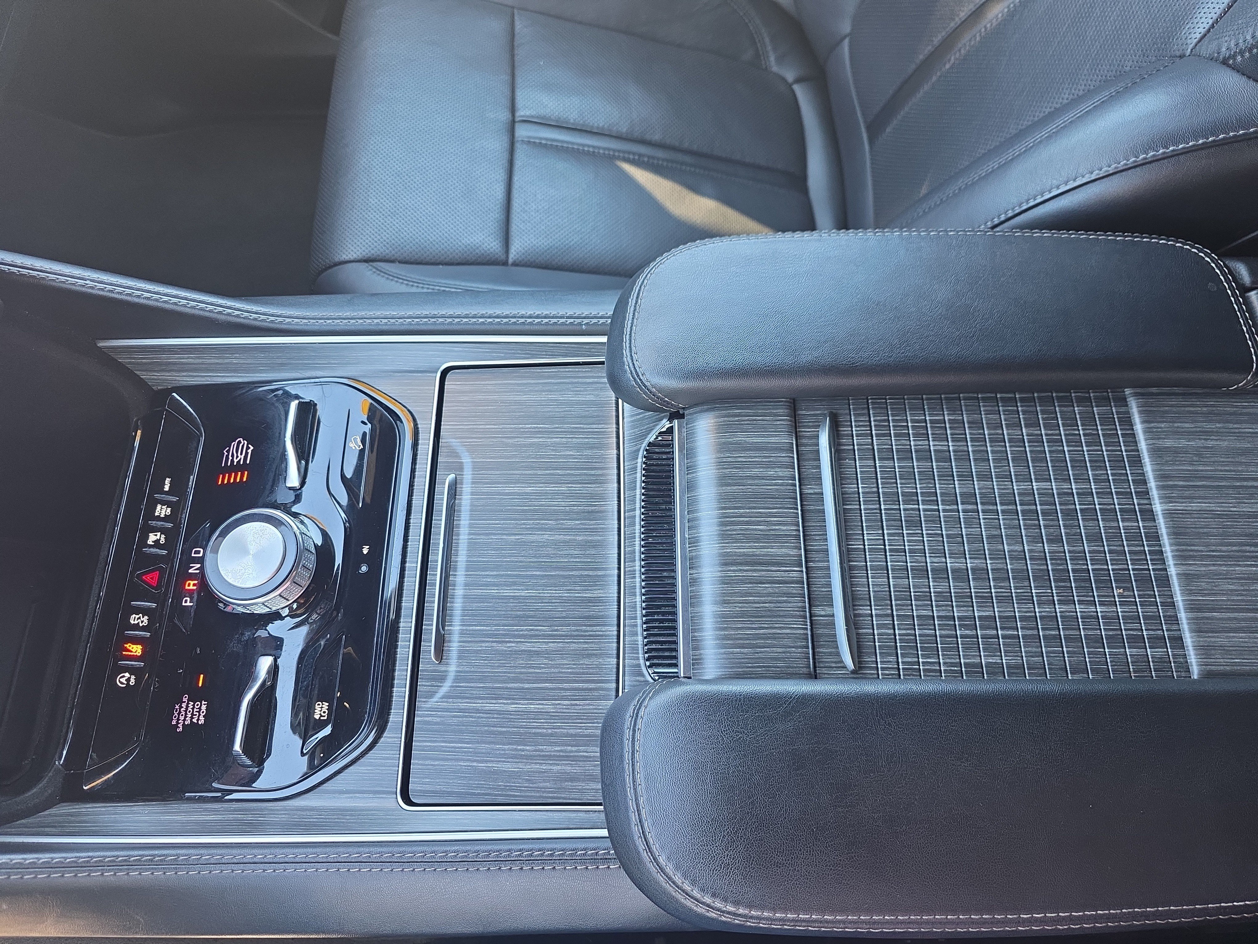 2024 Jeep Wagoneer Series III - Photo 29