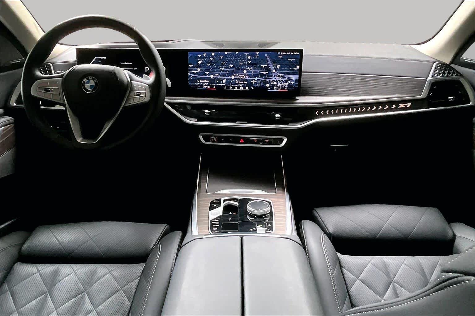 Used 2026 Mineral White Metallic BMW xDrive40i image 15
