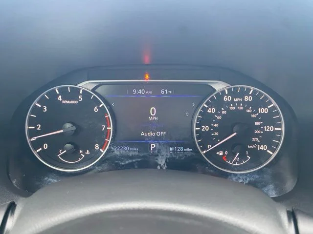 Used 2023 Pearl Nissan 2.5 SR image 19