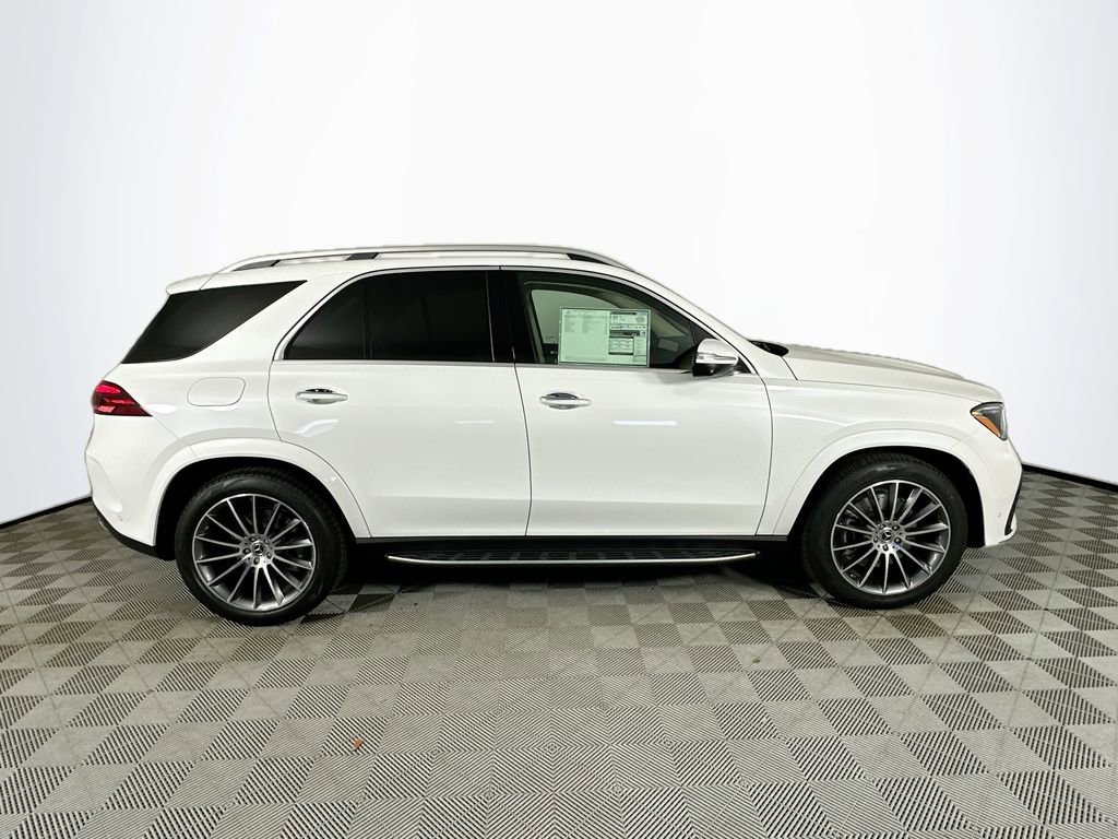 New 2026 MANUFAKTUR Moonlight White Metallic Mercedes-Benz GLE 450 image 42
