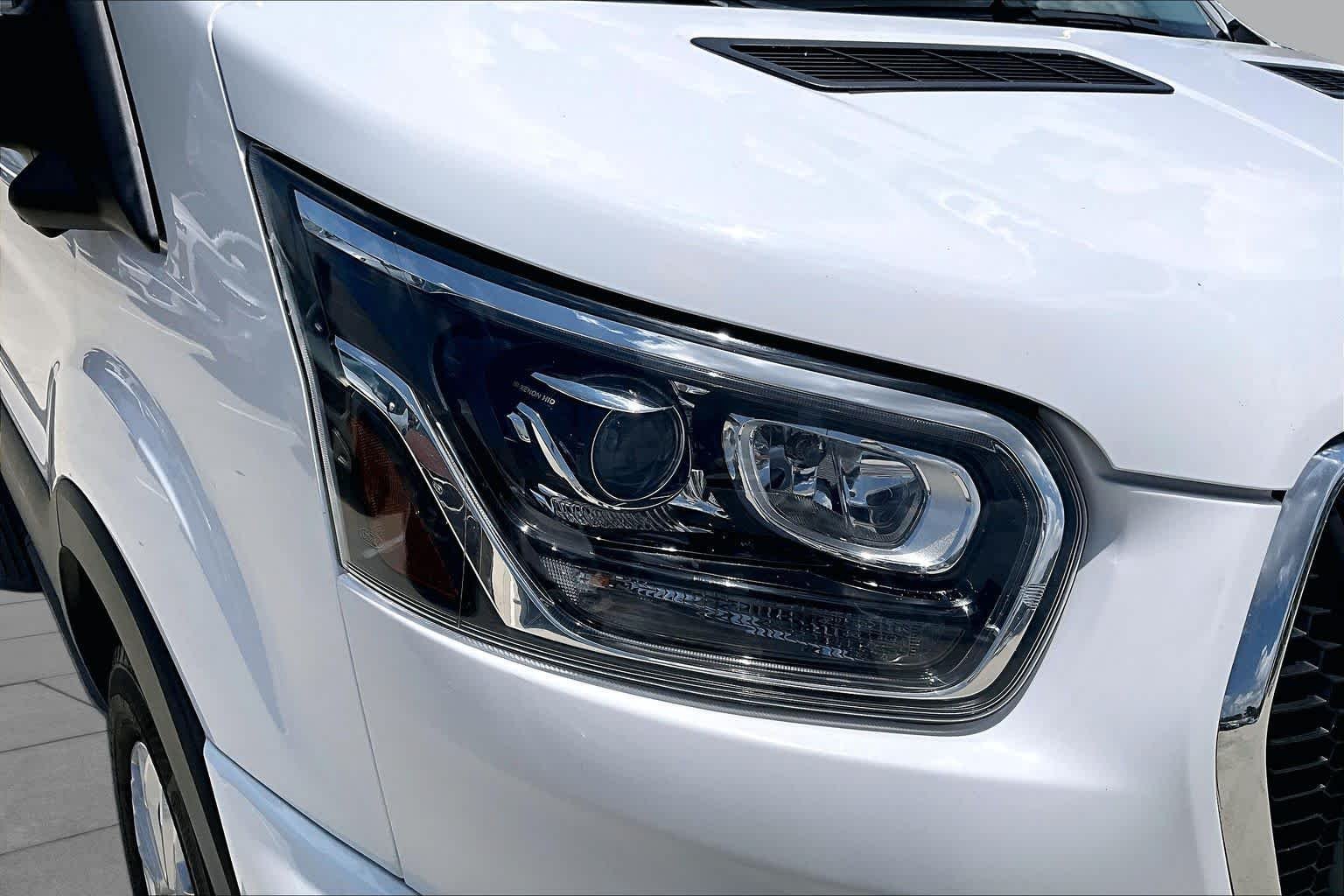Used 2023 Oxford White Ford XLT image 26