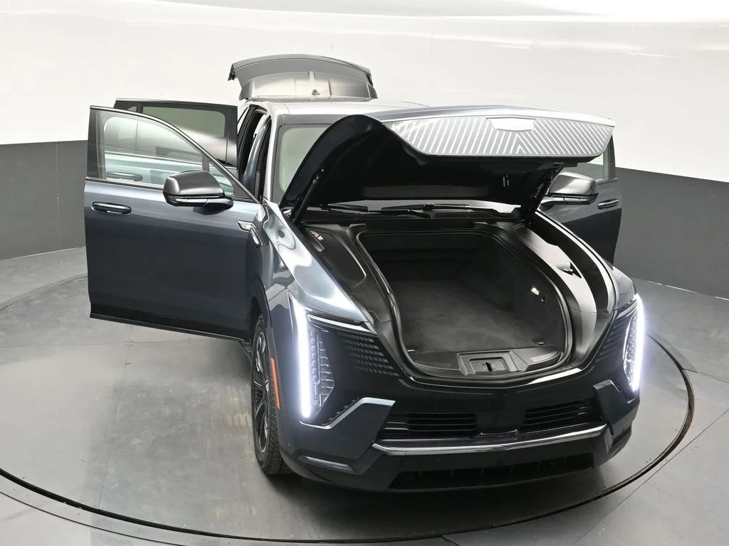 Used 2026 Black Cadillac Premium Sport image 41