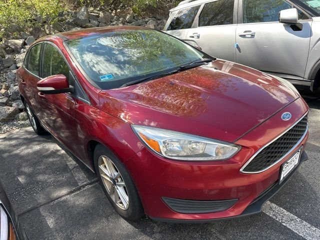 2015 Ford Focus Sedan SE's photo