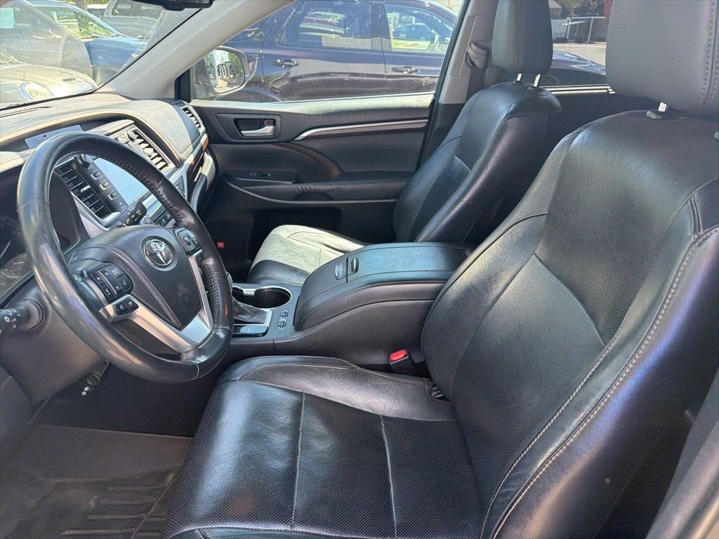Used 2014 Predawn Gray Mica Toyota Limited Platinum V6 image 7