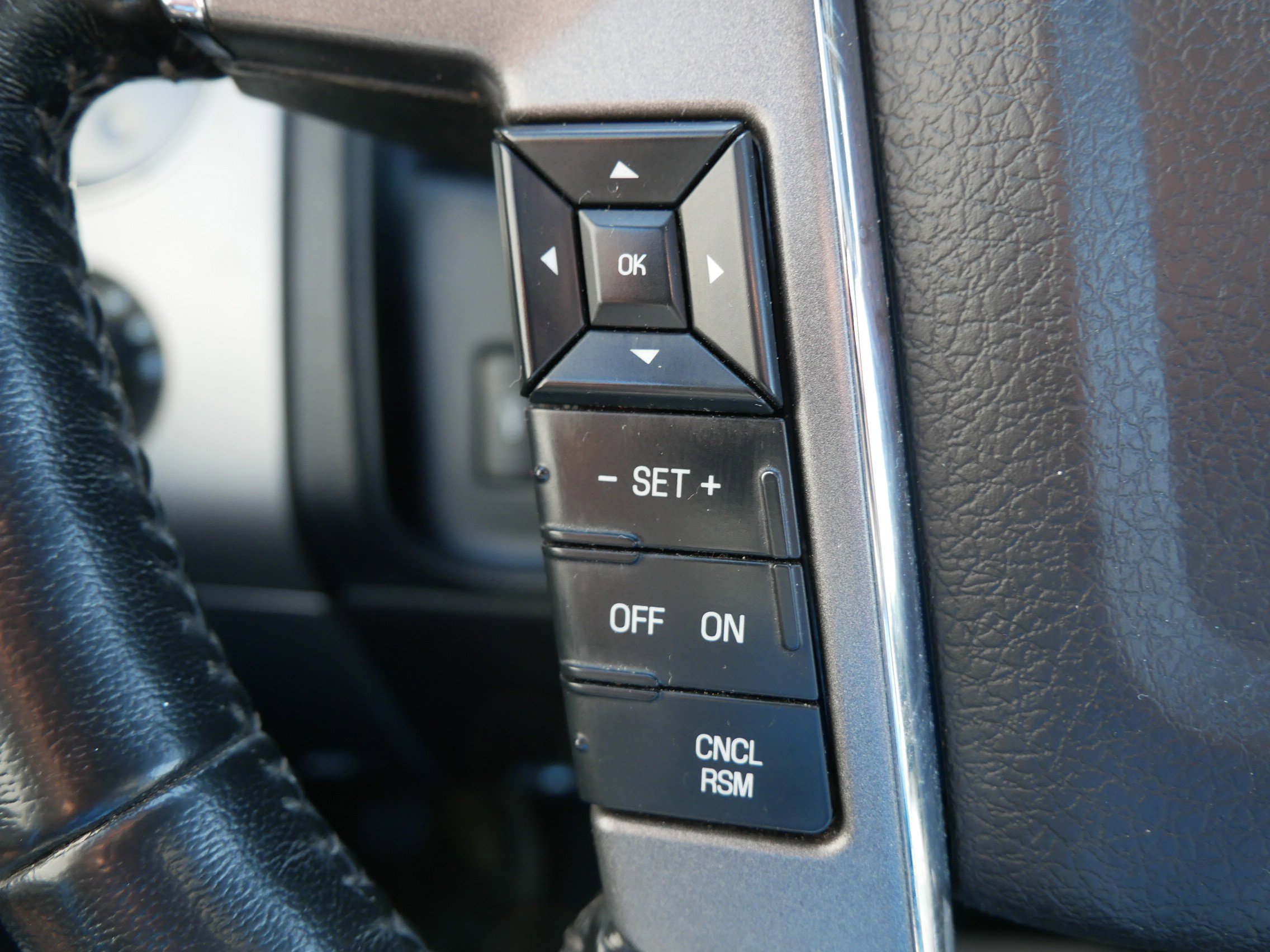 Used 2017 Silver Ford Platinum image 25