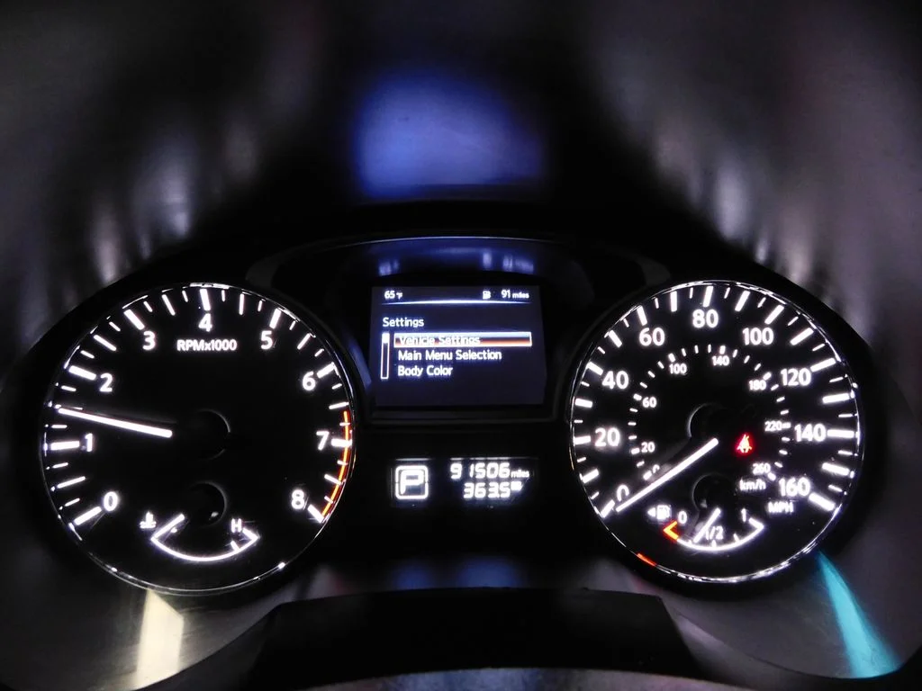 Used 2015 Gun Metallic Nissan 2.5 SL image 19