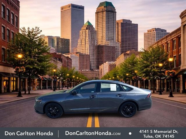 Certified Used 2025 Meteorite Gray Metallic Honda 1.5T SE image 7