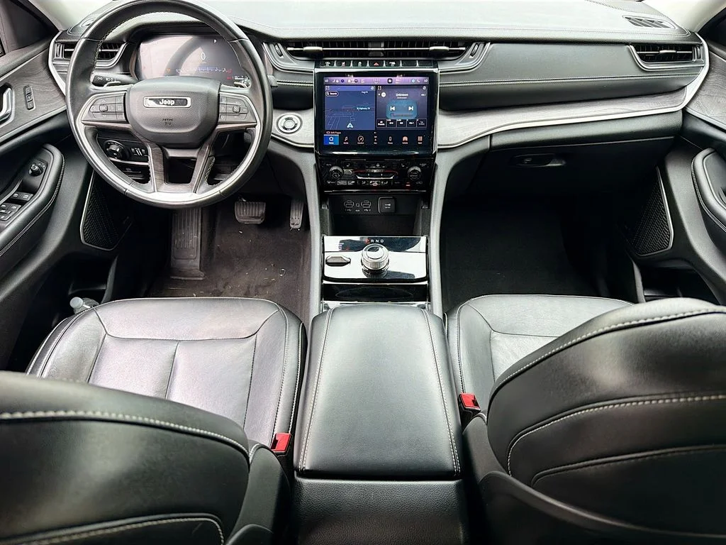 Used 2022 Gray Metallic Jeep Limited image 40