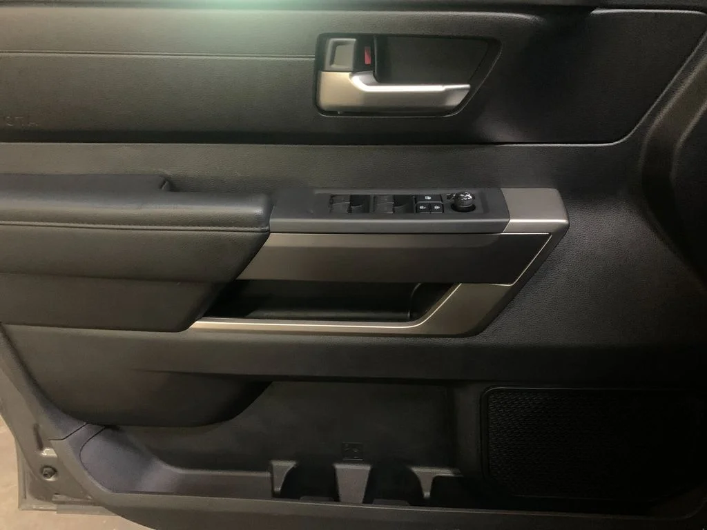 Used 2022 Gray Toyota SR5 image 11