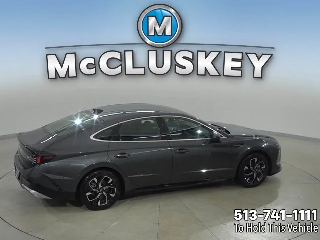 Used 2024 Gray Hyundai SEL image 4