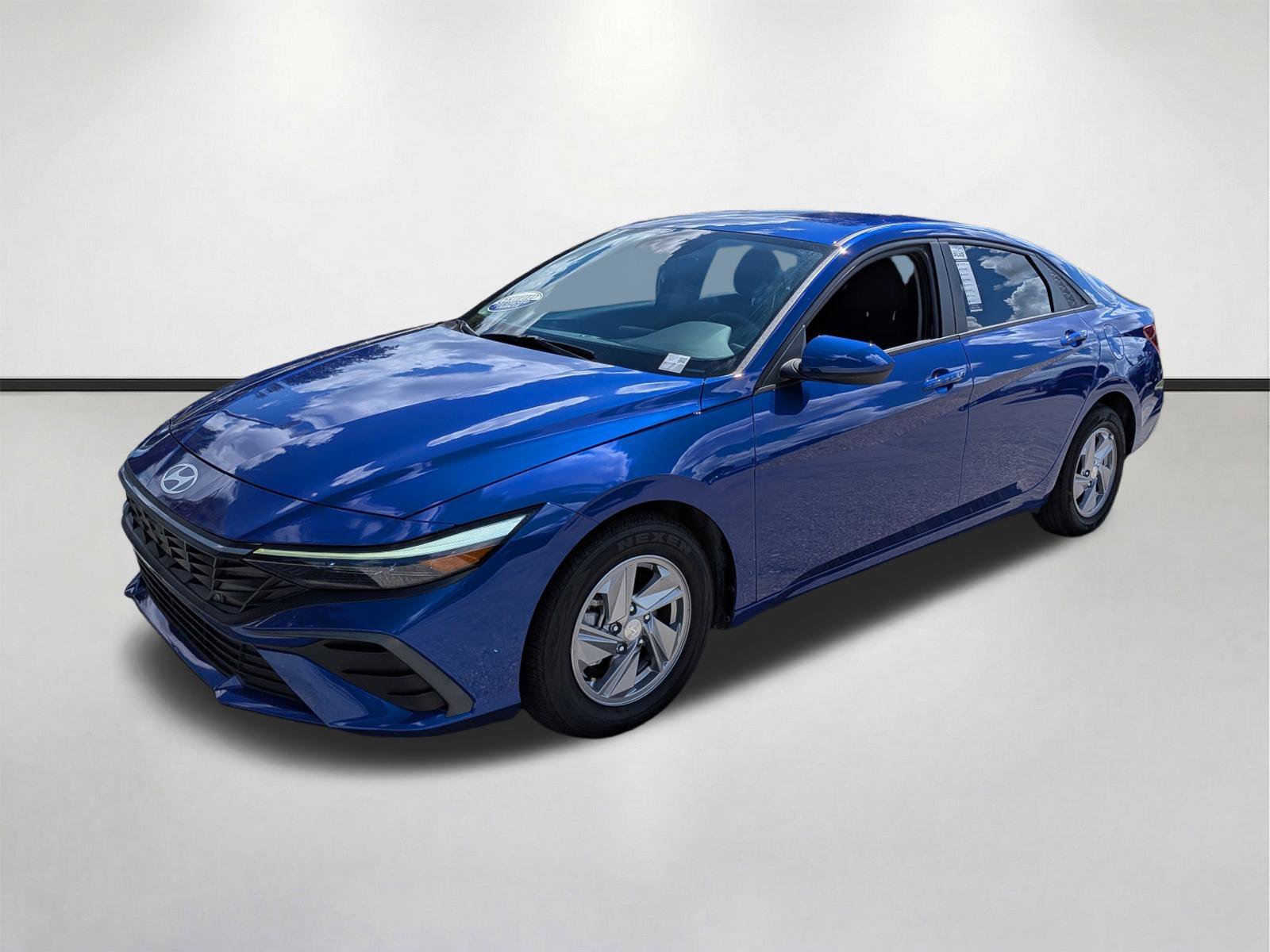 2024 Hyundai Elantra SE - Photo 8