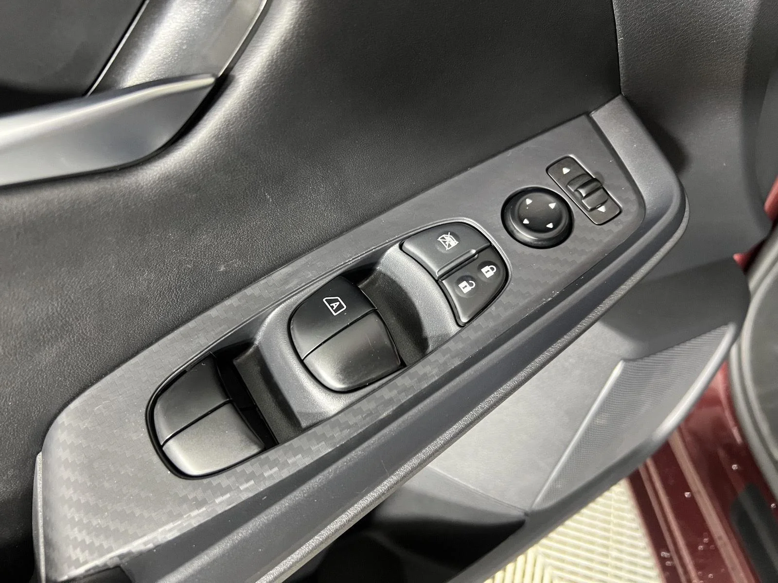 Used 2024 Rosewood Metallic Nissan SV image 12