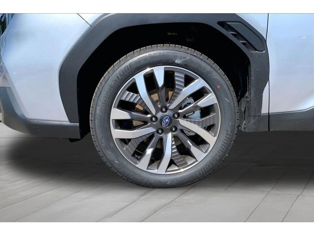 New 2026 ICE SILVER METALLIC Subaru Touring image 13