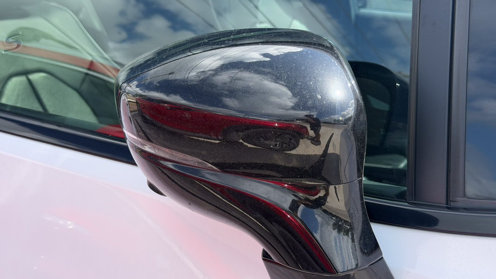 Certified Used 2023 Bright White Clearcoat Chrysler Limited image 16