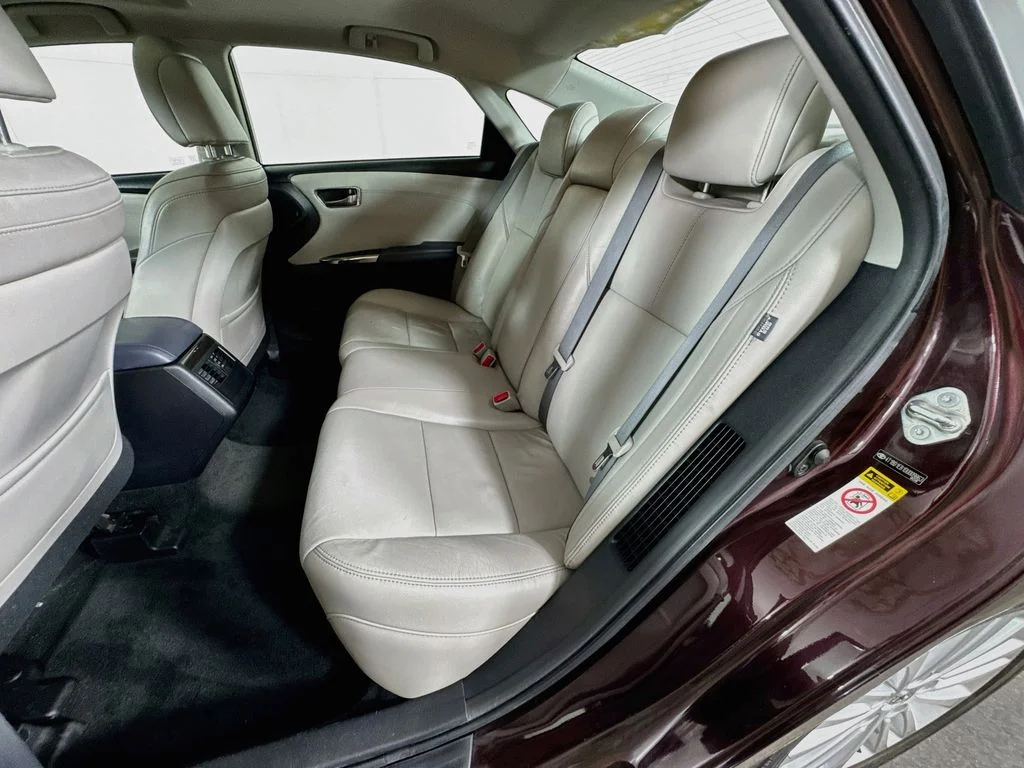 Used 2013 Red Toyota XLE Touring image 30